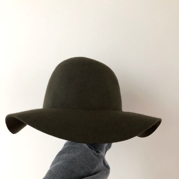 Talula 100% wool hat - Picture 3 of 4
